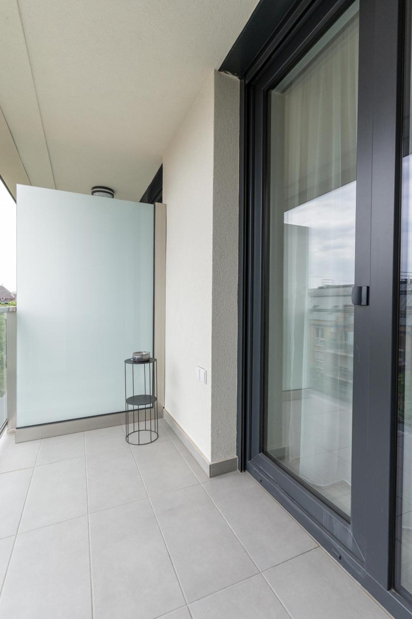 Apartament Chloe's Luxury & Ev Charger & Free Private Parking