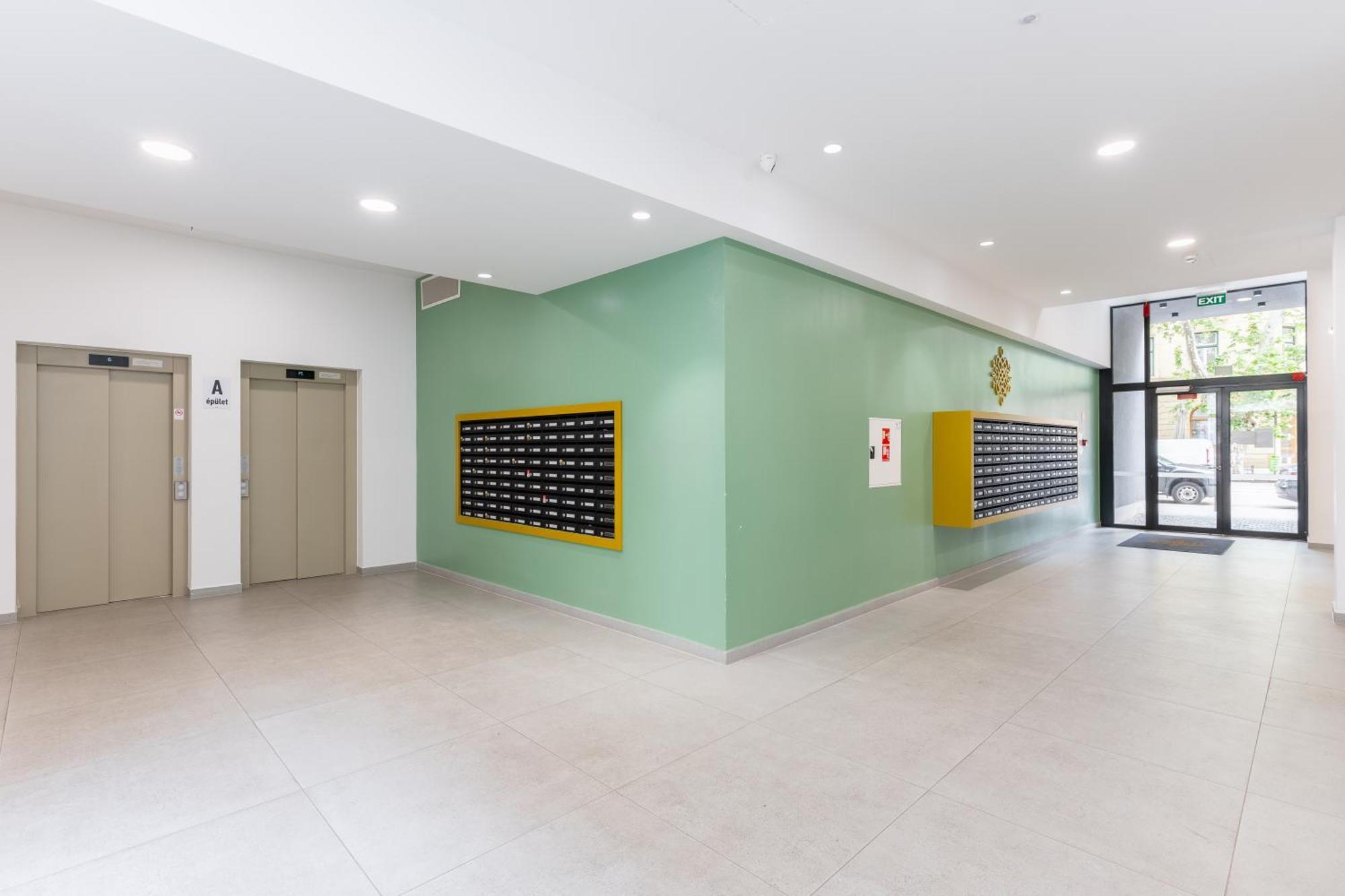Chloe's Luxury & Ev Charger & Free Private Parking * Budapest